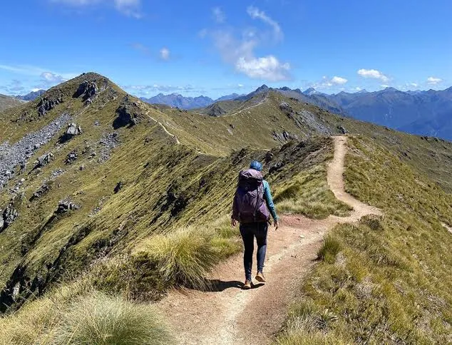 Ridge trail